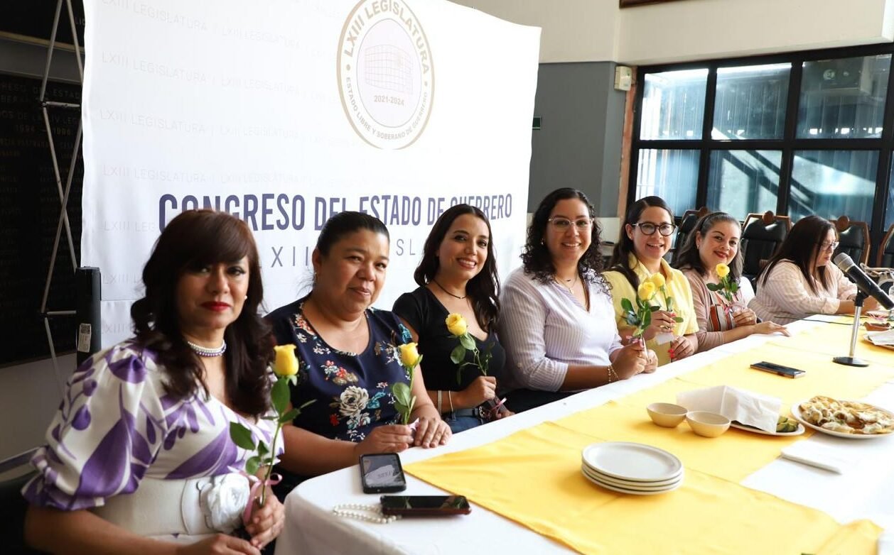 Presentan en el Congreso documental sobre los derechos de las mujeres