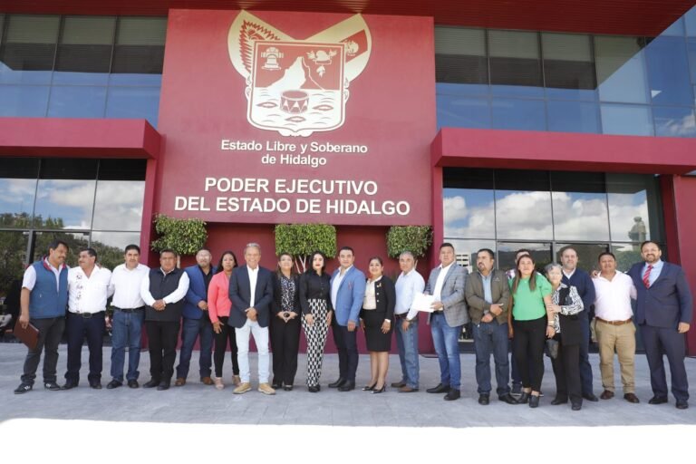 Se suman 20 presidentes municipales de oposición al gobierno morenista en Hidalgo