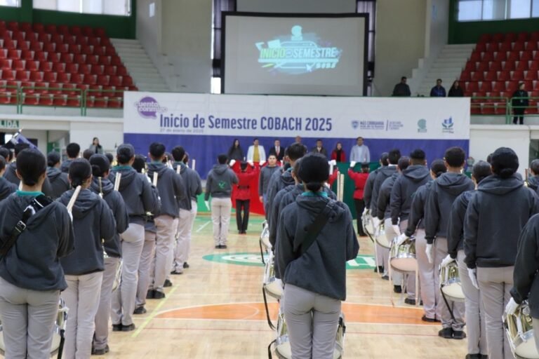 Regresan a las aulas más de 43 mil alumnos del Cobach