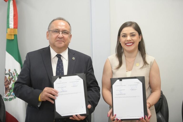 Firman Universidad de Chihuahua y Ayuntamiento de Meoqui convenio a favor de la educación