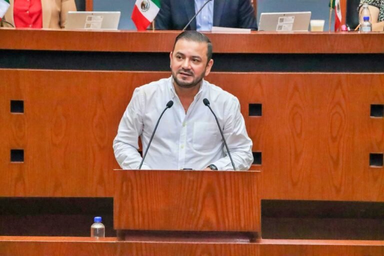 Propone diputado Jesús Urióstegui sanciones más severas por la desaparición de expedientes oficiales