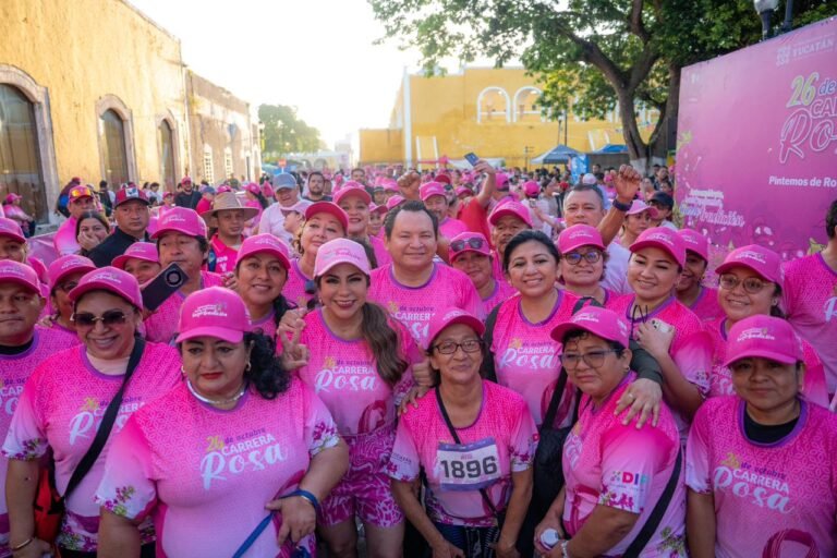 Izamal se pinta de rosa para impulsar la prevención del cáncer de mama