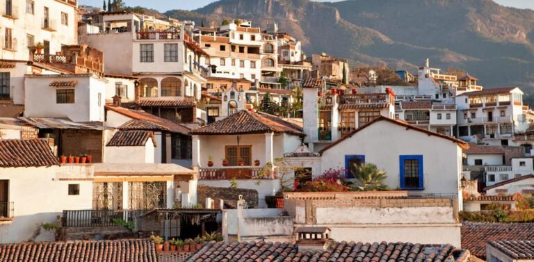Pueblos Mágicos de Guerrero reciben distintivos de calidad turística