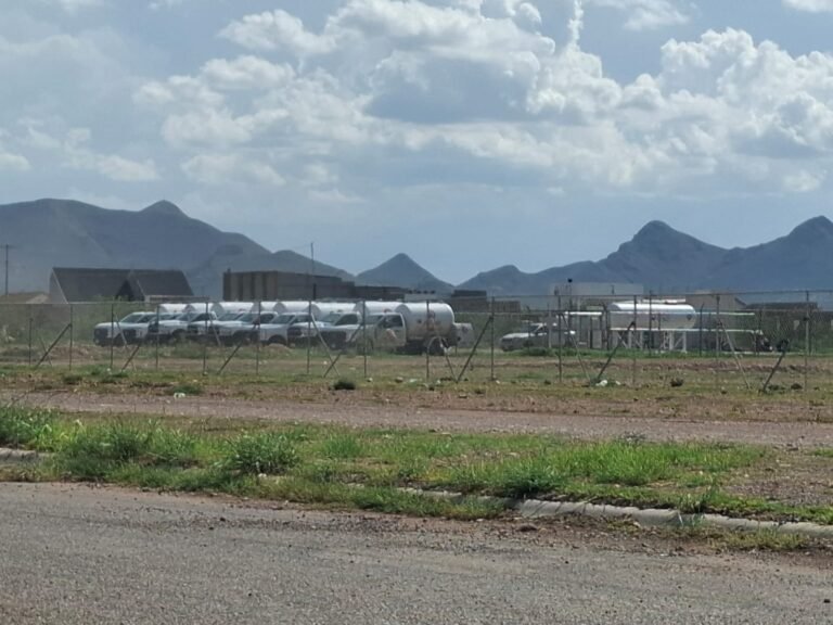 Opera gasera “pirata” en zona habitacional de Aldama, Chihuahua