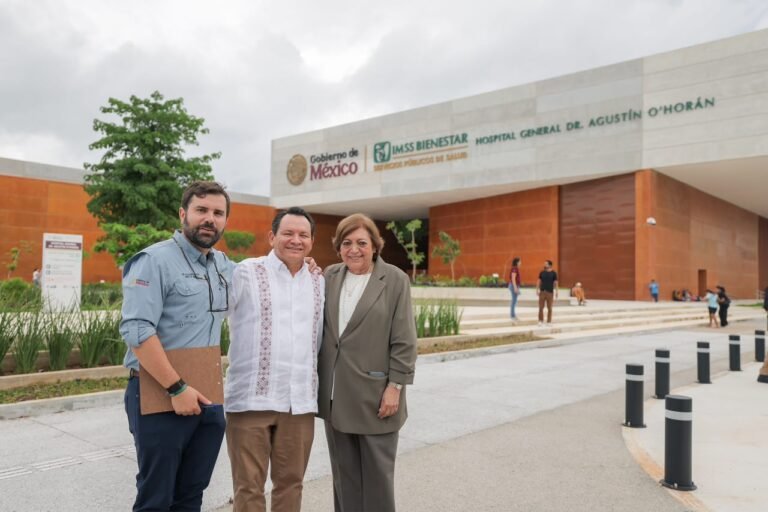 Avanza transformación de la salud en Yucatán con primera cirugía robótica en el estado