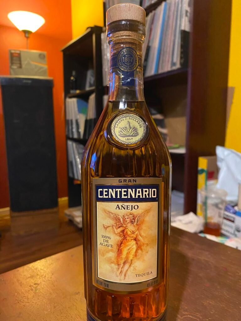 Alerta sobre tequila fuera de norma; se trata de Gran Añejo Reposado