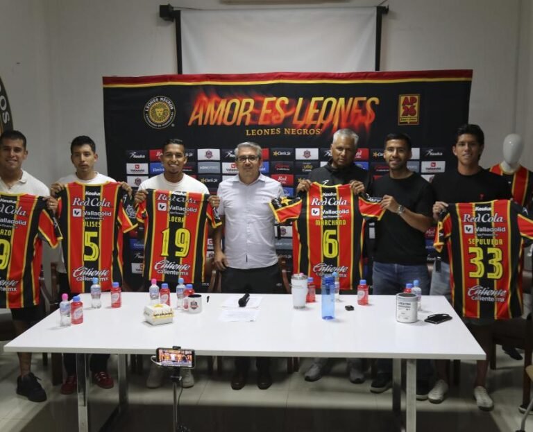 Leones Negros presenta refuerzos y exige el regreso del ascenso en el futbol mexicano