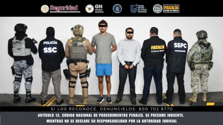 Detienen a dos funcionarios de Edomex acusados de extorsión a vereficentros y gasolineras