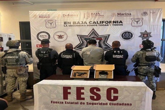 Detienen en Tijuana a presunto operador de dron usado por grupo delictivo