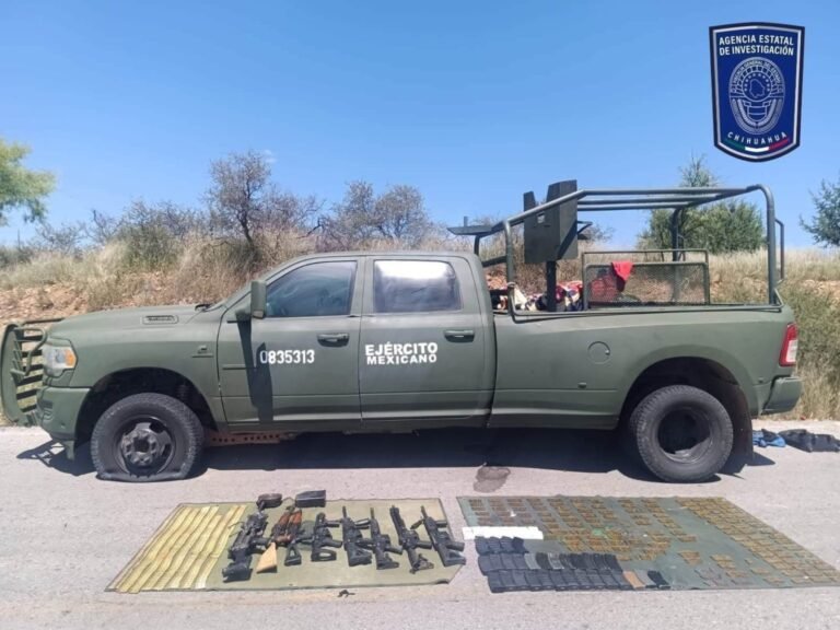 Asegura Fiscalía de Chihuahua arsenal y vehículo “pirata” del ejército