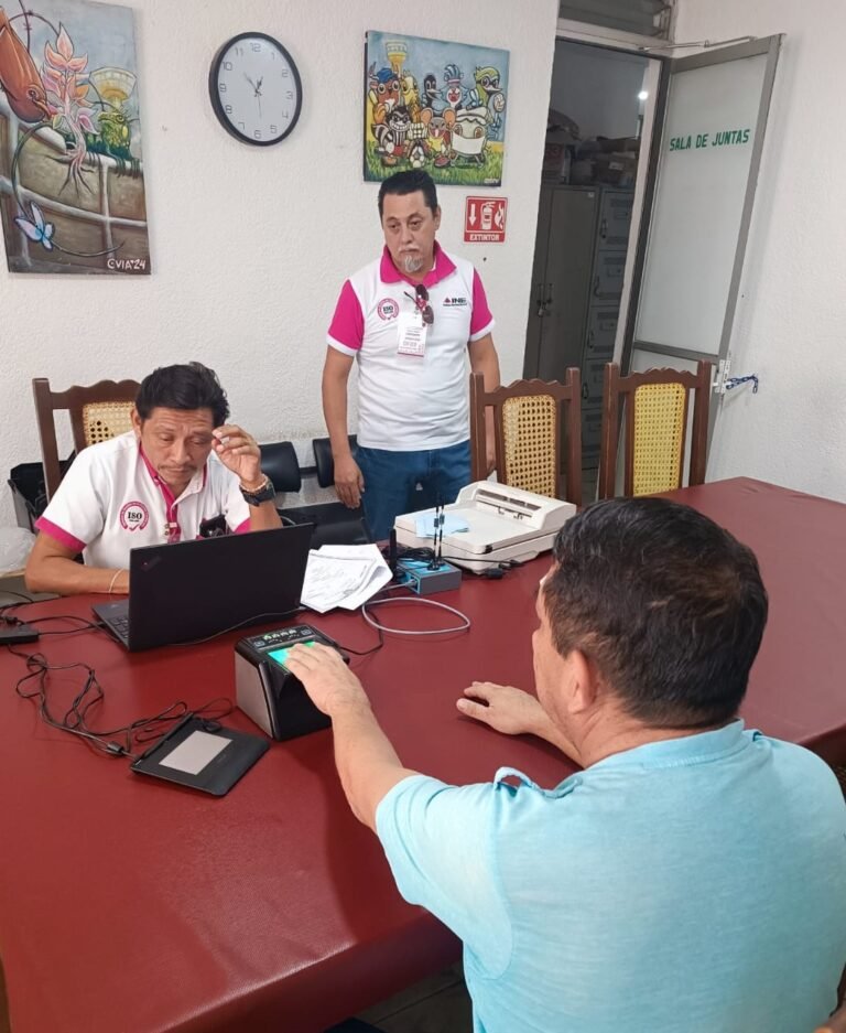 INE lleva trámites de identificación al Cereso de Mérida