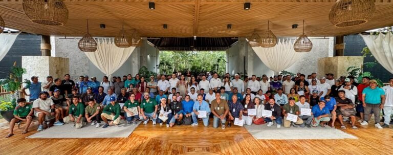 Entregan credenciales a prestadores turísticos del Parque del Jaguar