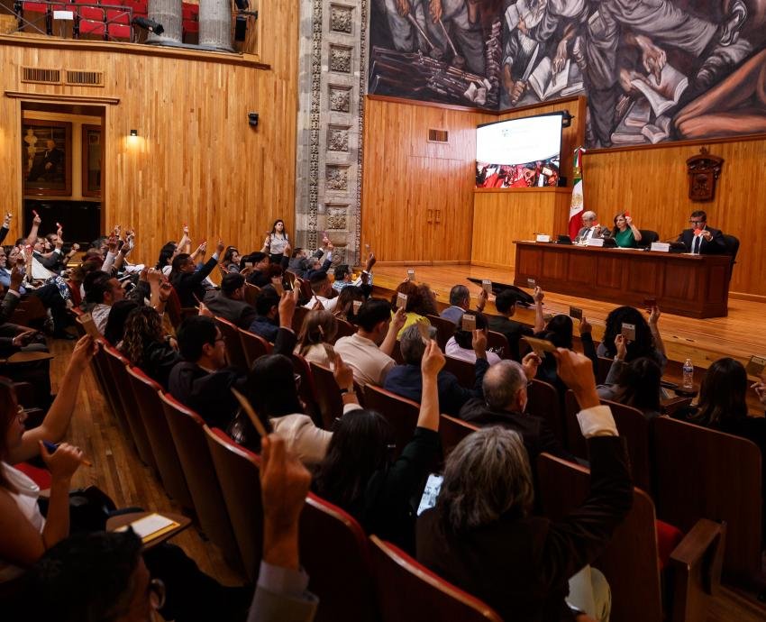 UdeG moderniza carreras de Historia y Geografía con nuevas tecnologías