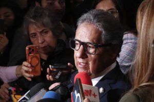 residente del Senado de la República, Higinio Martínez Miranda
