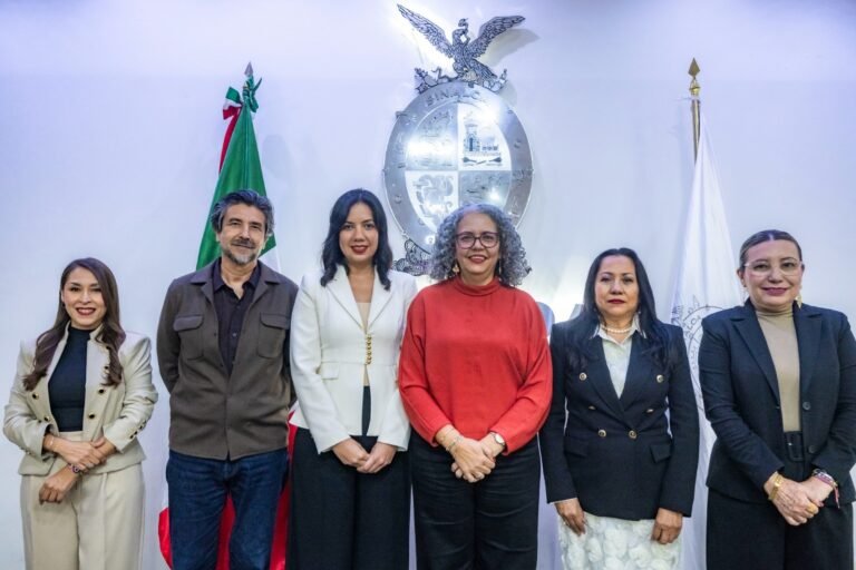 Gobernadora de Sinaloa toma protesta a nuevos funcionarios